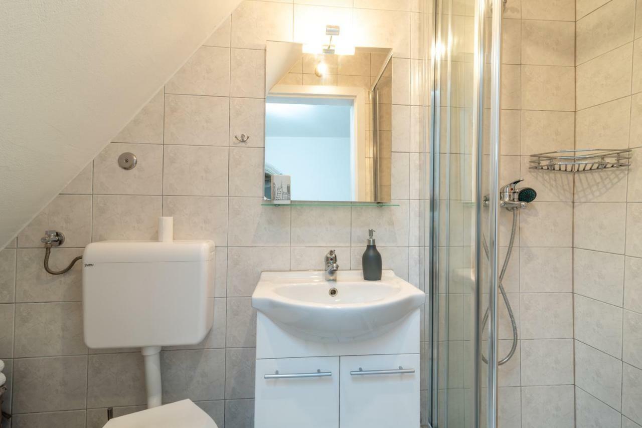 Apartman Skuribanda โตรกีร์ ภายนอก รูปภาพ